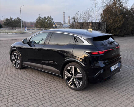 Черный Рено Megane E-Tech, объемом двигателя 0 л и пробегом 12 тыс. км за 20500 $, фото 3 на Automoto.ua