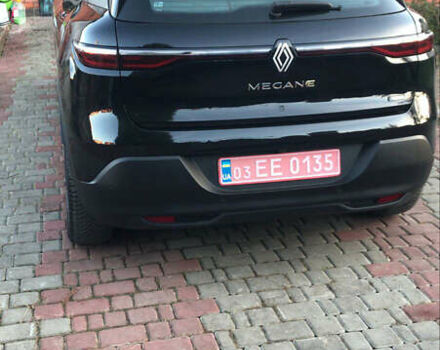 Черный Рено Megane E-Tech, объемом двигателя 0 л и пробегом 107 тыс. км за 17999 $, фото 6 на Automoto.ua