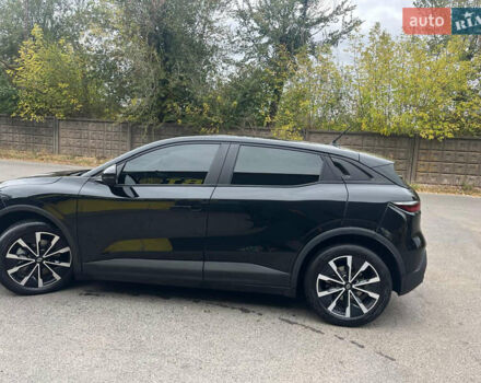 Черный Рено Megane E-Tech, объемом двигателя 0 л и пробегом 60 тыс. км за 19500 $, фото 2 на Automoto.ua