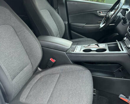 Черный Рено Megane E-Tech, объемом двигателя 0 л и пробегом 107 тыс. км за 17999 $, фото 19 на Automoto.ua