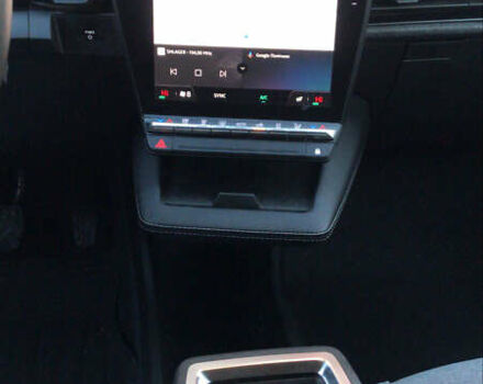 Черный Рено Megane E-Tech, объемом двигателя 0 л и пробегом 107 тыс. км за 17999 $, фото 15 на Automoto.ua