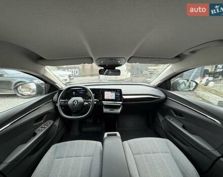 Черный Рено Megane E-Tech, объемом двигателя 0 л и пробегом 72 тыс. км за 21999 $, фото 10 на Automoto.ua