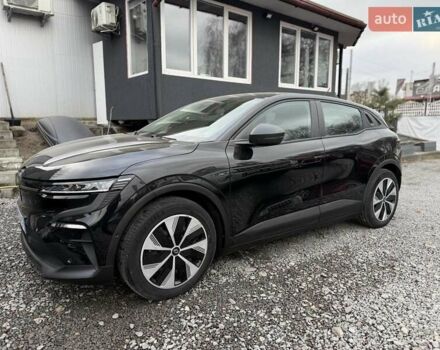 Черный Рено Megane E-Tech, объемом двигателя 0 л и пробегом 72 тыс. км за 21999 $, фото 1 на Automoto.ua