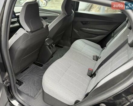 Черный Рено Megane E-Tech, объемом двигателя 0 л и пробегом 72 тыс. км за 21999 $, фото 14 на Automoto.ua