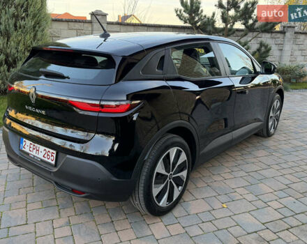 Черный Рено Megane E-Tech, объемом двигателя 0 л и пробегом 4 тыс. км за 22900 $, фото 5 на Automoto.ua