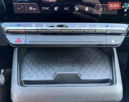 Черный Рено Megane E-Tech, объемом двигателя 0 л и пробегом 4 тыс. км за 22900 $, фото 17 на Automoto.ua