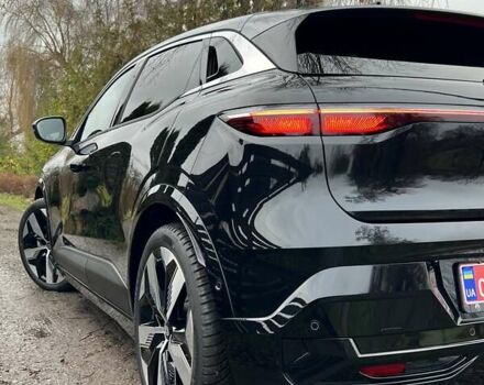 Черный Рено Megane E-Tech, объемом двигателя 0 л и пробегом 6 тыс. км за 28250 $, фото 8 на Automoto.ua