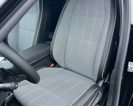 Черный Рено Megane E-Tech, объемом двигателя 0 л и пробегом 6 тыс. км за 28250 $, фото 25 на Automoto.ua