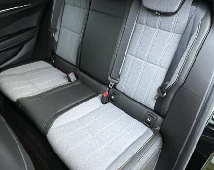 Черный Рено Megane E-Tech, объемом двигателя 0 л и пробегом 6 тыс. км за 28250 $, фото 29 на Automoto.ua