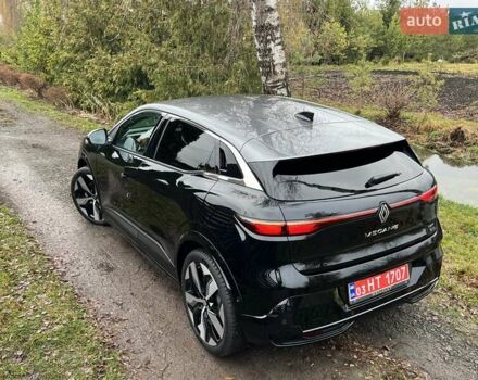 Черный Рено Megane E-Tech, объемом двигателя 0 л и пробегом 6 тыс. км за 28250 $, фото 47 на Automoto.ua