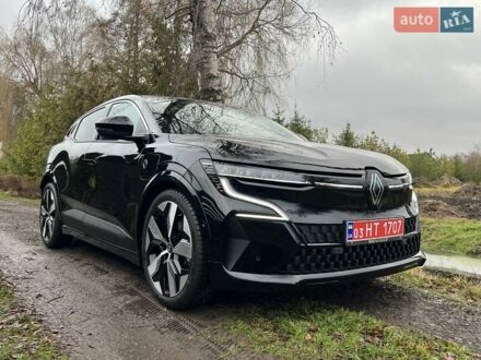 Черный Рено Megane E-Tech, объемом двигателя 0 л и пробегом 6 тыс. км за 28250 $, фото 1 на Automoto.ua
