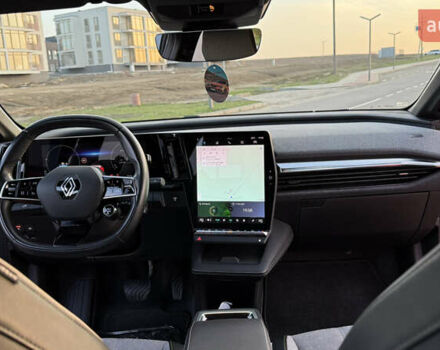 Красный Рено Megane E-Tech, объемом двигателя 0 л и пробегом 49 тыс. км за 23900 $, фото 25 на Automoto.ua