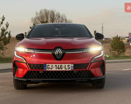 Красный Рено Megane E-Tech, объемом двигателя 0 л и пробегом 49 тыс. км за 23900 $, фото 9 на Automoto.ua