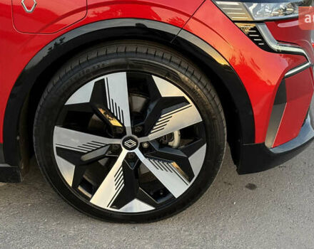 Красный Рено Megane E-Tech, объемом двигателя 0 л и пробегом 49 тыс. км за 23900 $, фото 29 на Automoto.ua