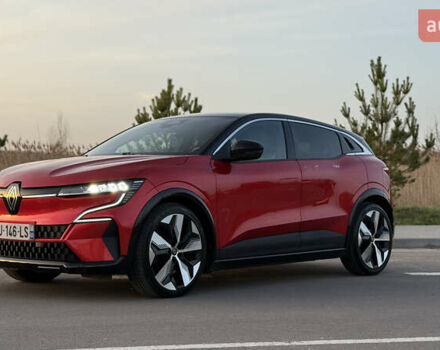 Красный Рено Megane E-Tech, объемом двигателя 0 л и пробегом 49 тыс. км за 23900 $, фото 8 на Automoto.ua