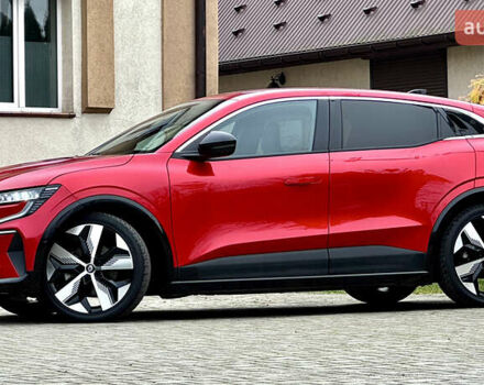 Красный Рено Megane E-Tech, объемом двигателя 0 л и пробегом 38 тыс. км за 19995 $, фото 12 на Automoto.ua