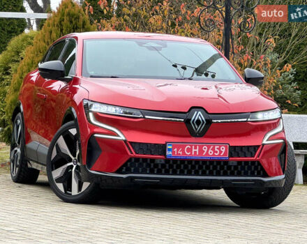 Красный Рено Megane E-Tech, объемом двигателя 0 л и пробегом 38 тыс. км за 19995 $, фото 1 на Automoto.ua