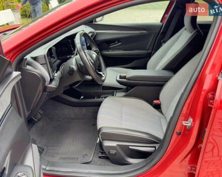 Красный Рено Megane E-Tech, объемом двигателя 0 л и пробегом 38 тыс. км за 19995 $, фото 53 на Automoto.ua