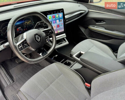 Красный Рено Megane E-Tech, объемом двигателя 0 л и пробегом 38 тыс. км за 19995 $, фото 63 на Automoto.ua