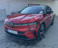 Красный Рено Megane E-Tech, объемом двигателя 0 л и пробегом 3 тыс. км за 26867 $, фото 2 на Automoto.ua