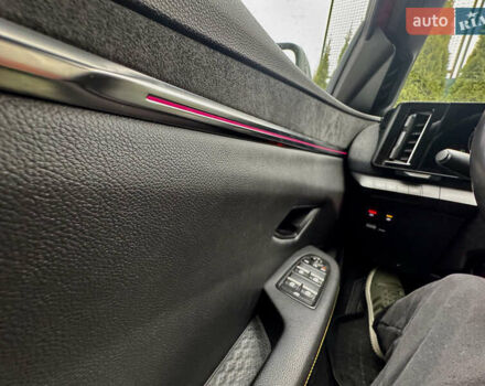 Красный Рено Megane E-Tech, объемом двигателя 0 л и пробегом 38 тыс. км за 19995 $, фото 149 на Automoto.ua