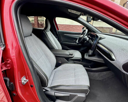 Красный Рено Megane E-Tech, объемом двигателя 0 л и пробегом 38 тыс. км за 19995 $, фото 77 на Automoto.ua