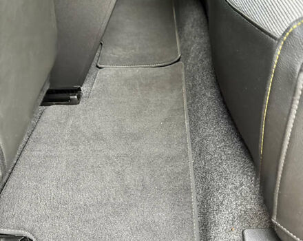 Красный Рено Megane E-Tech, объемом двигателя 0 л и пробегом 38 тыс. км за 19995 $, фото 65 на Automoto.ua