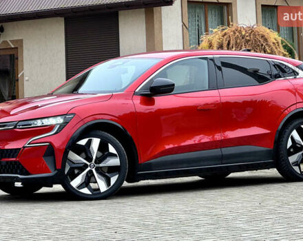 Красный Рено Megane E-Tech, объемом двигателя 0 л и пробегом 38 тыс. км за 19995 $, фото 11 на Automoto.ua