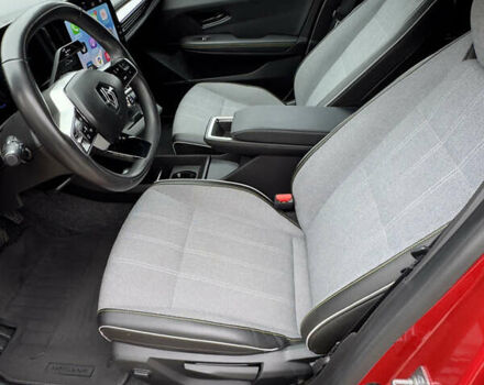 Красный Рено Megane E-Tech, объемом двигателя 0 л и пробегом 38 тыс. км за 19995 $, фото 57 на Automoto.ua