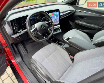 Красный Рено Megane E-Tech, объемом двигателя 0 л и пробегом 38 тыс. км за 19995 $, фото 58 на Automoto.ua