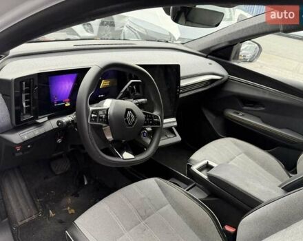 Рено Megane E-Tech, объемом двигателя 0 л и пробегом 30 тыс. км за 21500 $, фото 4 на Automoto.ua