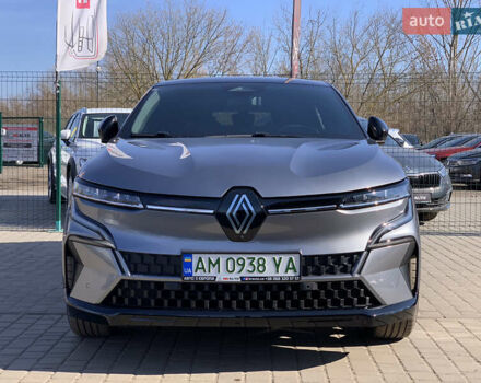 Серый Рено Megane E-Tech, объемом двигателя 0 л и пробегом 22 тыс. км за 21955 $, фото 3 на Automoto.ua