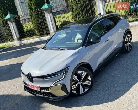 Серый Рено Megane E-Tech, объемом двигателя 0 л и пробегом 51 тыс. км за 23500 $, фото 16 на Automoto.ua