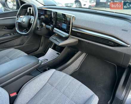 Серый Рено Megane E-Tech, объемом двигателя 0 л и пробегом 90 тыс. км за 19450 $, фото 26 на Automoto.ua