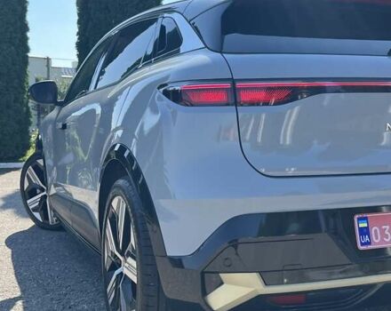 Серый Рено Megane E-Tech, объемом двигателя 0 л и пробегом 51 тыс. км за 23500 $, фото 4 на Automoto.ua