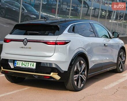 Сірий Рено Megane E-Tech, об'ємом двигуна 0 л та пробігом 54 тис. км за 21700 $, фото 5 на Automoto.ua