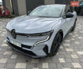 Серый Рено Megane E-Tech, объемом двигателя 0 л и пробегом 14 тыс. км за 20999 $, фото 4 на Automoto.ua