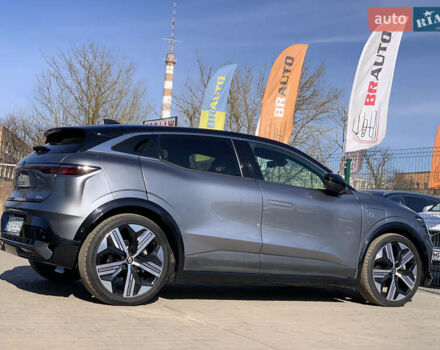 Серый Рено Megane E-Tech, объемом двигателя 0 л и пробегом 22 тыс. км за 21955 $, фото 21 на Automoto.ua