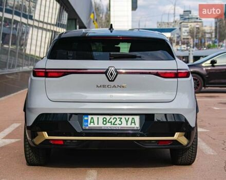 Серый Рено Megane E-Tech, объемом двигателя 0 л и пробегом 54 тыс. км за 22800 $, фото 9 на Automoto.ua