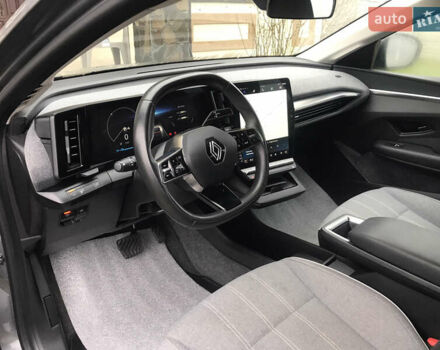 Сірий Рено Megane E-Tech, об'ємом двигуна 0 л та пробігом 40 тис. км за 19400 $, фото 14 на Automoto.ua