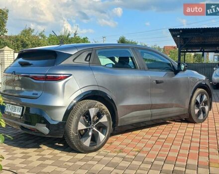 Серый Рено Megane E-Tech, объемом двигателя 0 л и пробегом 42 тыс. км за 18900 $, фото 5 на Automoto.ua