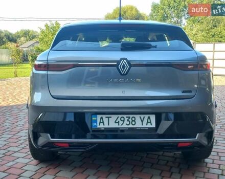 Серый Рено Megane E-Tech, объемом двигателя 0 л и пробегом 42 тыс. км за 18900 $, фото 8 на Automoto.ua