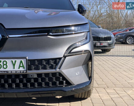 Серый Рено Megane E-Tech, объемом двигателя 0 л и пробегом 22 тыс. км за 21955 $, фото 9 на Automoto.ua