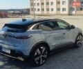 Серый Рено Megane E-Tech, объемом двигателя 0 л и пробегом 14 тыс. км за 35000 $, фото 29 на Automoto.ua