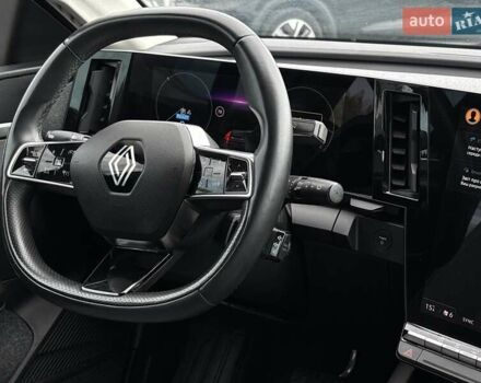 Серый Рено Megane E-Tech, объемом двигателя 0 л и пробегом 134 тыс. км за 18450 $, фото 21 на Automoto.ua