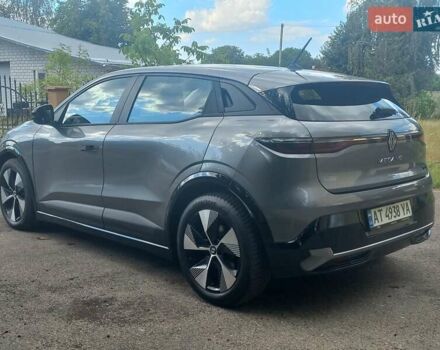 Серый Рено Megane E-Tech, объемом двигателя 0 л и пробегом 42 тыс. км за 18900 $, фото 6 на Automoto.ua