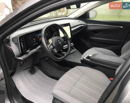 Сірий Рено Megane E-Tech, об'ємом двигуна 0 л та пробігом 40 тис. км за 19400 $, фото 13 на Automoto.ua