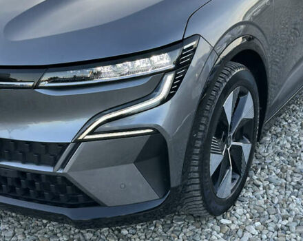 Серый Рено Megane E-Tech, объемом двигателя 0 л и пробегом 90 тыс. км за 19450 $, фото 36 на Automoto.ua