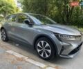Серый Рено Megane E-Tech, объемом двигателя 0 л и пробегом 83 тыс. км за 19900 $, фото 9 на Automoto.ua