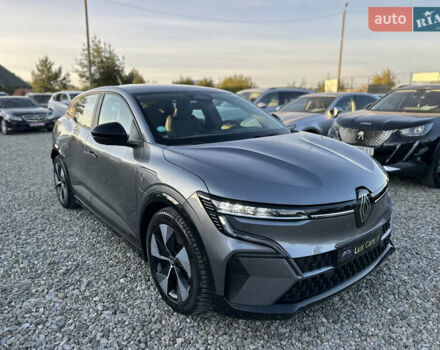 Серый Рено Megane E-Tech, объемом двигателя 0 л и пробегом 90 тыс. км за 19450 $, фото 1 на Automoto.ua